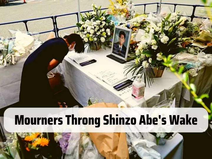 mourners throng shinzo abe s wake