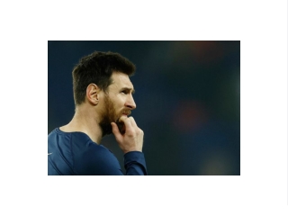 Tiet lo ly do Messi ‘thuong nho’ nhung khong ve Barca